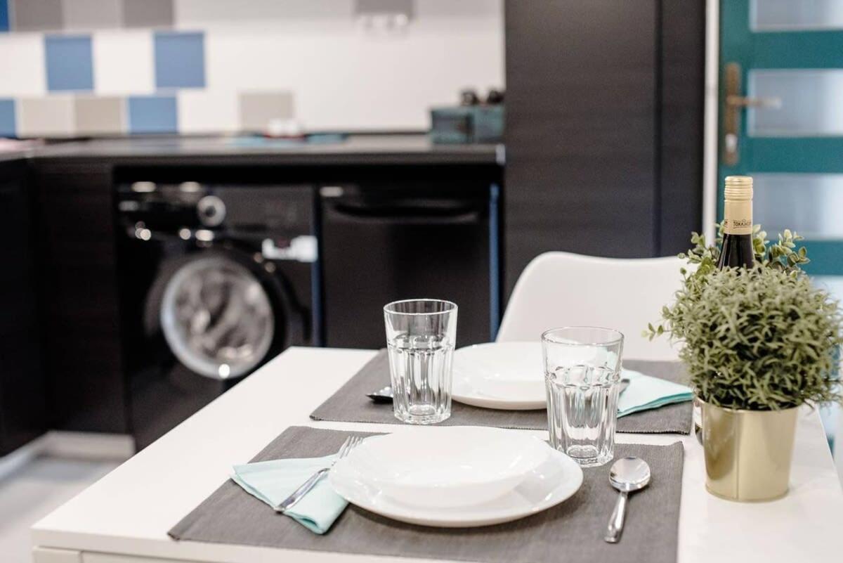 בודפשט Cute, New And Modern Apartment In The Center מראה חיצוני תמונה