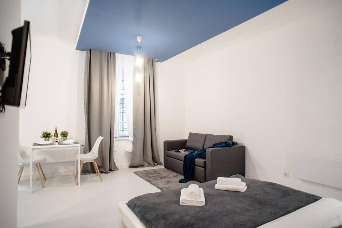 בודפשט Cute, New And Modern Apartment In The Center מראה חיצוני תמונה